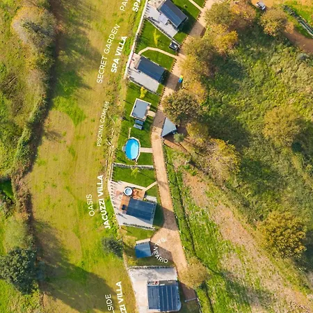 Bruval Eco Retreat منتجع *